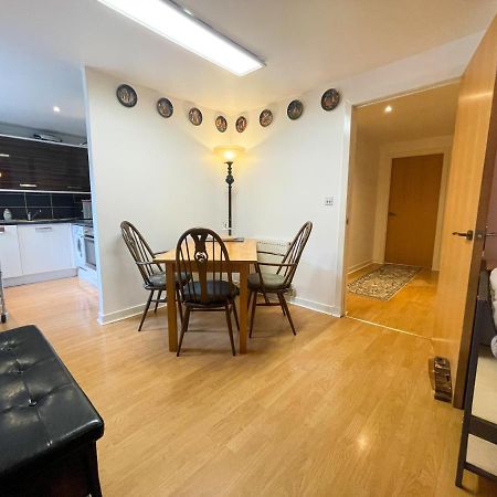 Kelvingrove 2 Bedroom Apartment - Private Parking Glasgow Kültér fotó