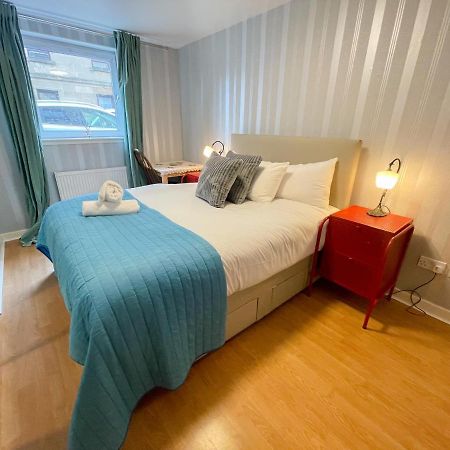 Kelvingrove 2 Bedroom Apartment - Private Parking Glasgow Kültér fotó