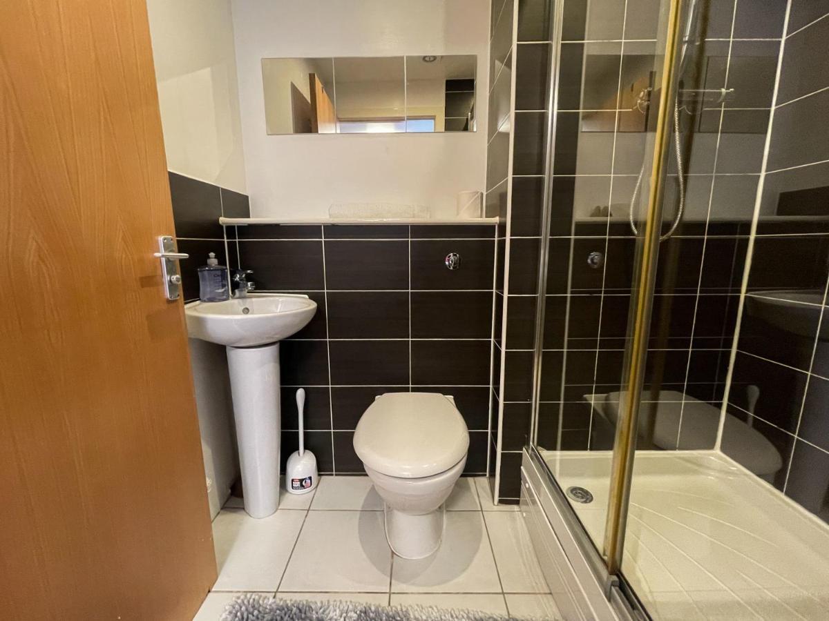 Kelvingrove 2 Bedroom Apartment - Private Parking Glasgow Kültér fotó