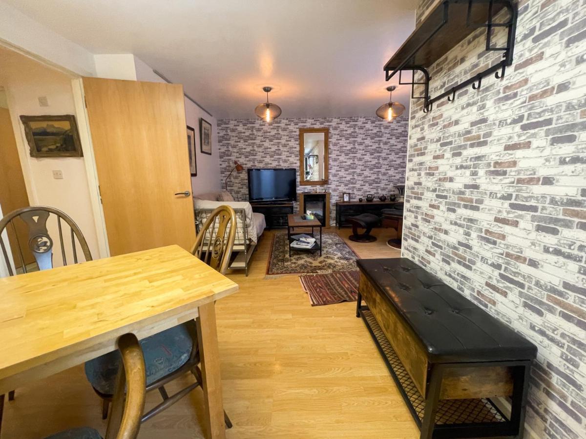 Kelvingrove 2 Bedroom Apartment - Private Parking Glasgow Kültér fotó