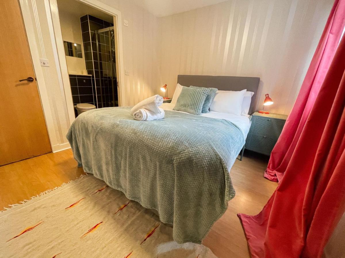Kelvingrove 2 Bedroom Apartment - Private Parking Glasgow Kültér fotó