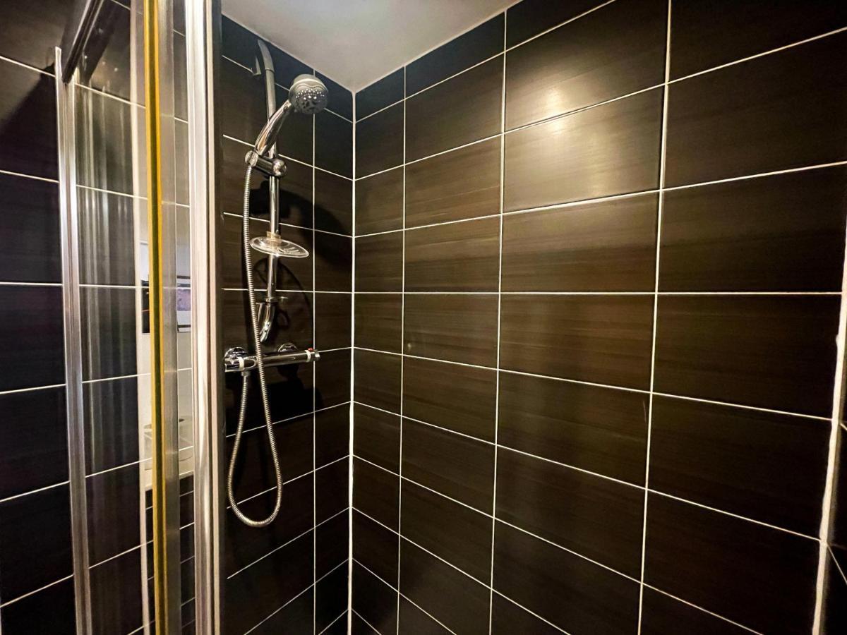 Kelvingrove 2 Bedroom Apartment - Private Parking Glasgow Kültér fotó