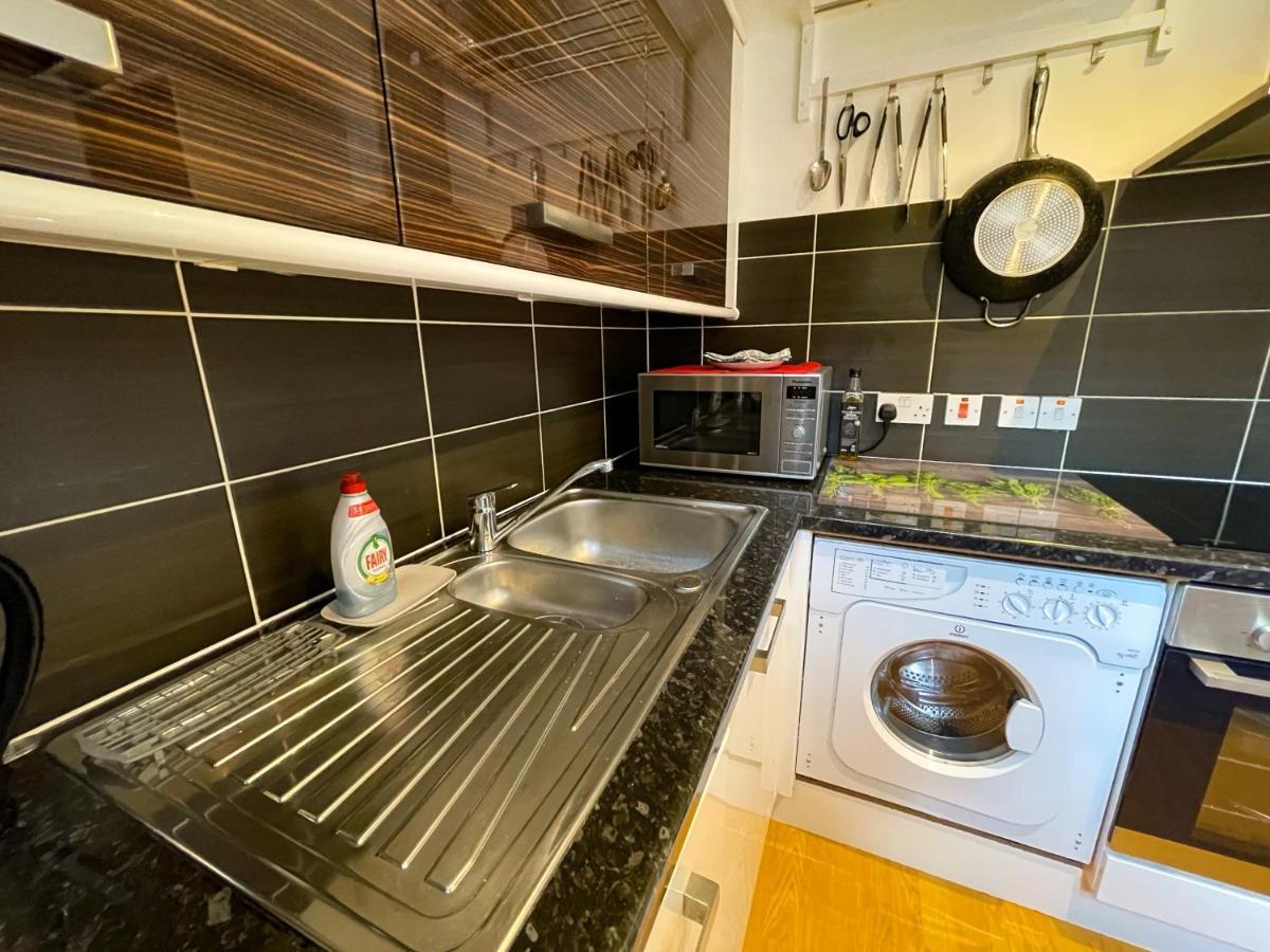 Kelvingrove 2 Bedroom Apartment - Private Parking Glasgow Kültér fotó